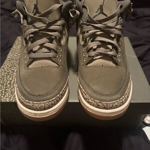 Jordan Men's Olive and Tan Sneakers (worn 1 day with receipt from Nike)